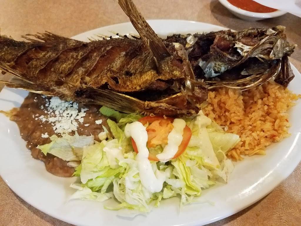 7 Mares | restaurant | 2809 Middlefield Rd, Redwood City, CA 94063, USA | 6503686444 OR +1 650-368-6444