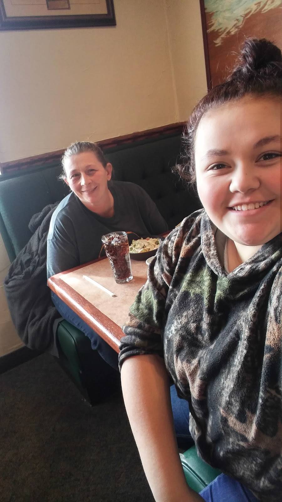 Sorrento Restaurant & Banquet Hall | restaurant | 2488 Parkman Rd NW, Warren, OH 44485, USA | 3303934076 OR +1 330-393-4076