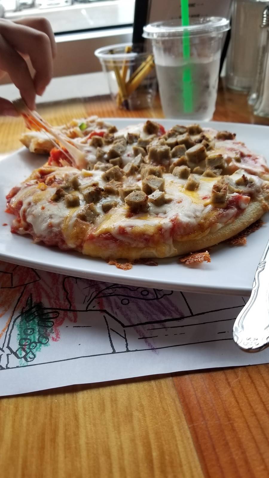 Uptown Cafe | restaurant | 1639 SE Ensign Ln, Warrenton, OR 97146, USA | 5038615639 OR +1 503-861-5639