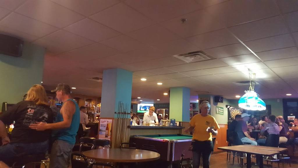 Tanners Tap & Grill | restaurant | 207 W Main St, Omro, WI 54963, USA | 9206856480 OR +1 920-685-6480