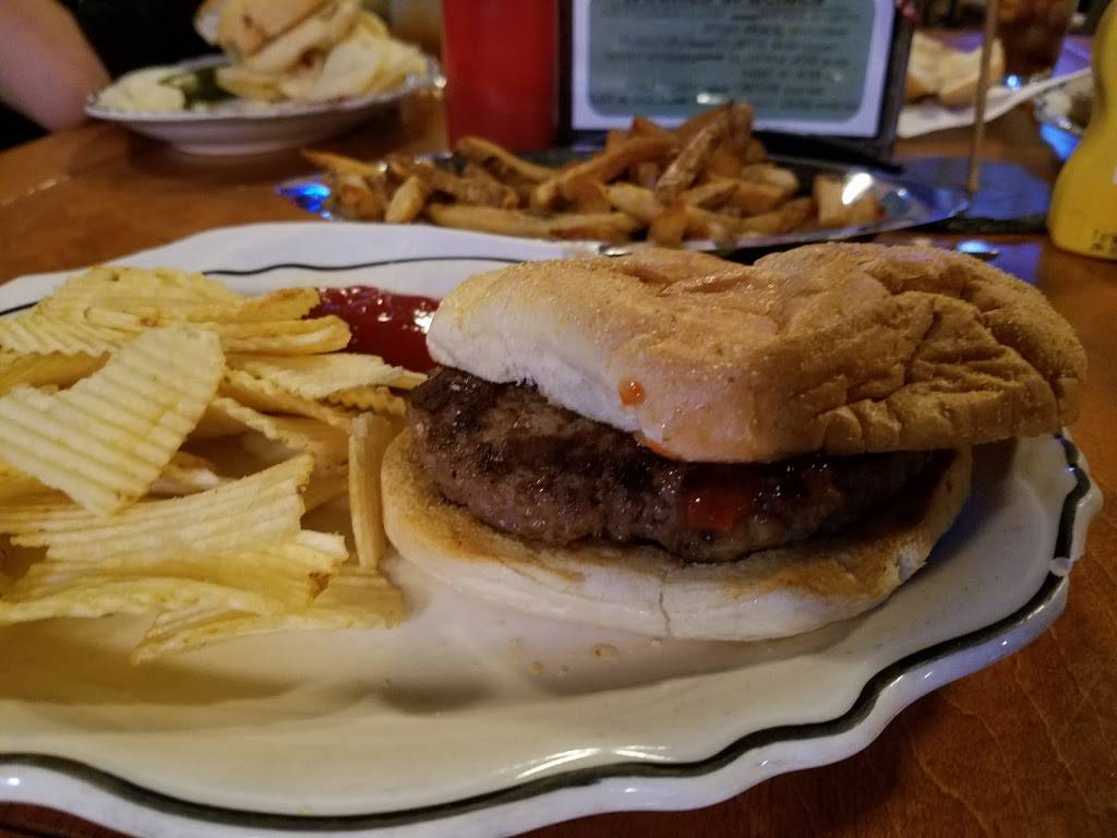 Minisink Hotel | restaurant | 110 Post Office Rd, Minisink Hills, PA 18341, USA | 5704219787 OR +1 570-421-9787