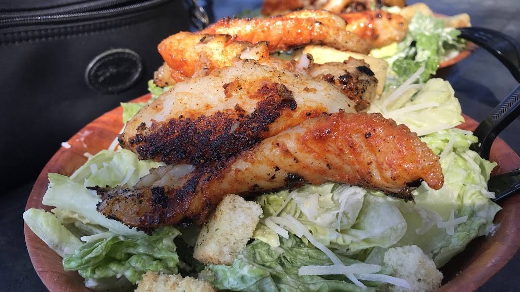 Tiki Bar Grill | restaurant | 508 S Main Ave, Minneola, FL 34715, USA | 3523942232 OR +1 352-394-2232