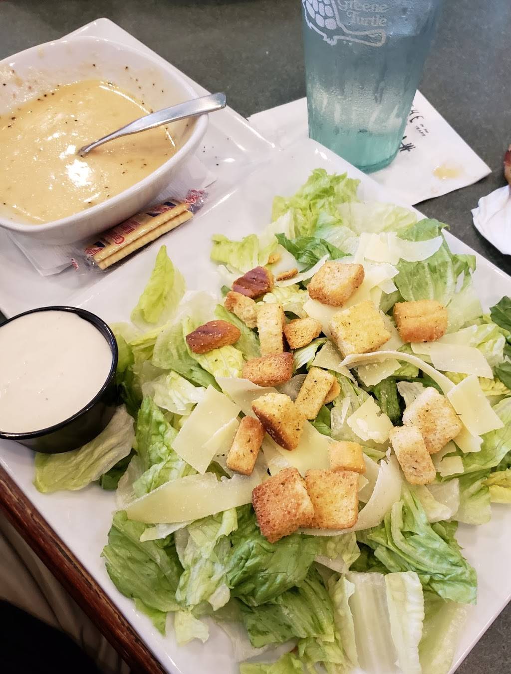 The Greene Turtle Sports Bar & Grille | restaurant | 18101 Town Center Dr, Olney, MD 20832, USA | 3015700343 OR +1 301-570-0343