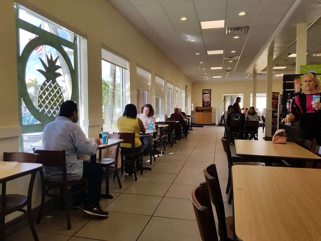 Pollo Tropical | restaurant | 11521 N Kendall Dr, Miami, FL 33176, USA | 3055964775 OR +1 305-596-4775