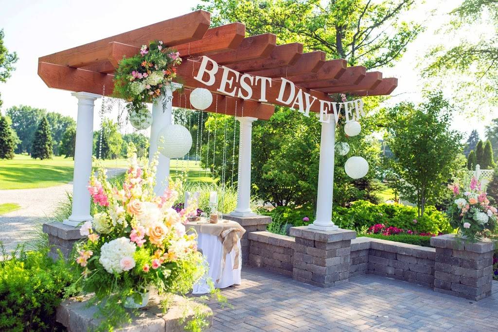 Fern Hill Golf Club | restaurant | 17600 Clinton River Rd, Clinton Twp, MI 48038, USA | 5862864700 OR +1 586-286-4700