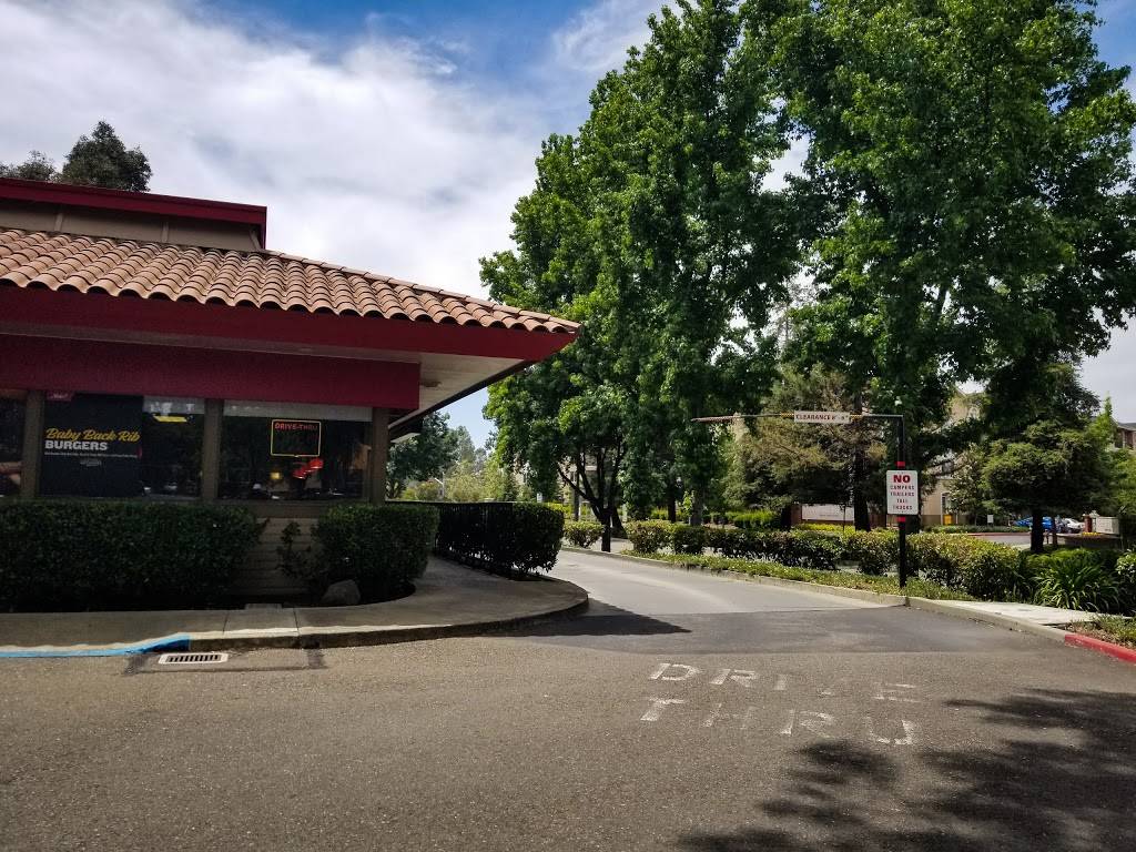 Carls Jr. | restaurant | 875 E Stanley Blvd, Livermore, CA 94550, USA | 9254431565 OR +1 925-443-1565