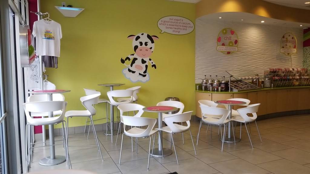 Menchies Frozen Yogurt | bakery | 8130 US-192, Kissimmee, FL 34747, USA | 4079641627 OR +1 407-964-1627