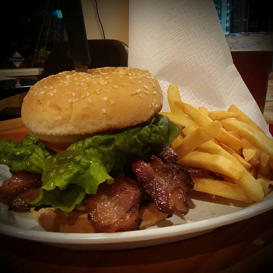 Silver Falls Country Store | restaurant | 172 Silver Falls Dr SE, Silverton, OR 97381, USA | 5038740850 OR +1 503-874-0850