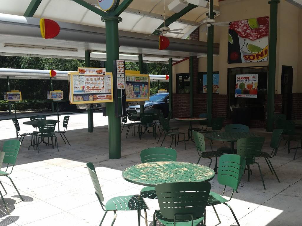 Sonic Drive-In | restaurant | 1055 E Broadway St, Oviedo, FL 32765, USA | 4073661069 OR +1 407-366-1069
