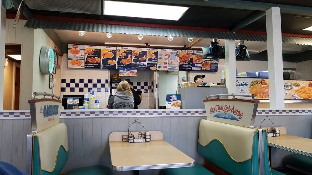 Long John Silvers | restaurant | 2630 Williams Blvd SW, Cedar Rapids, IA 52404, USA | 3193655353 OR +1 319-365-5353