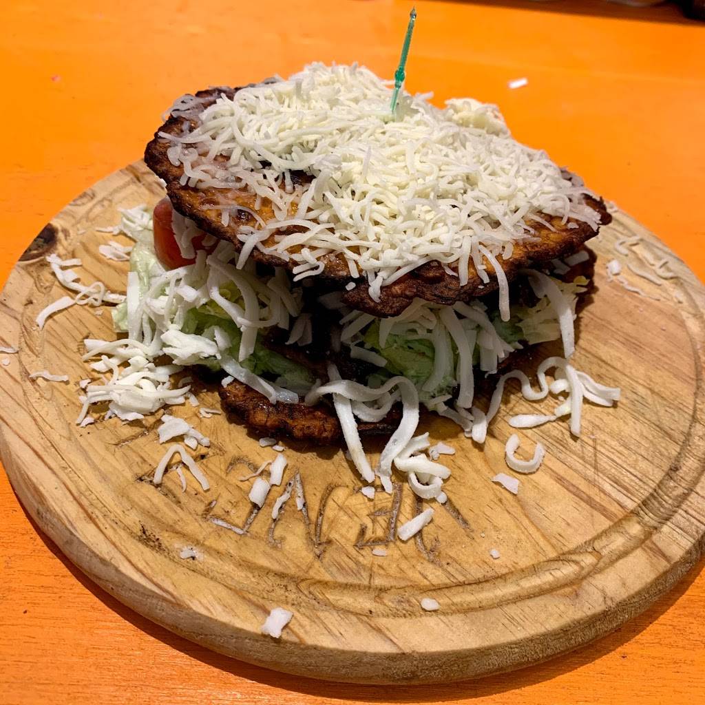 El Arepazo Vzla | restaurant | 2661 Midway Rd #100, Carrollton, TX 75006, USA | 4696770177 OR +1 469-677-0177