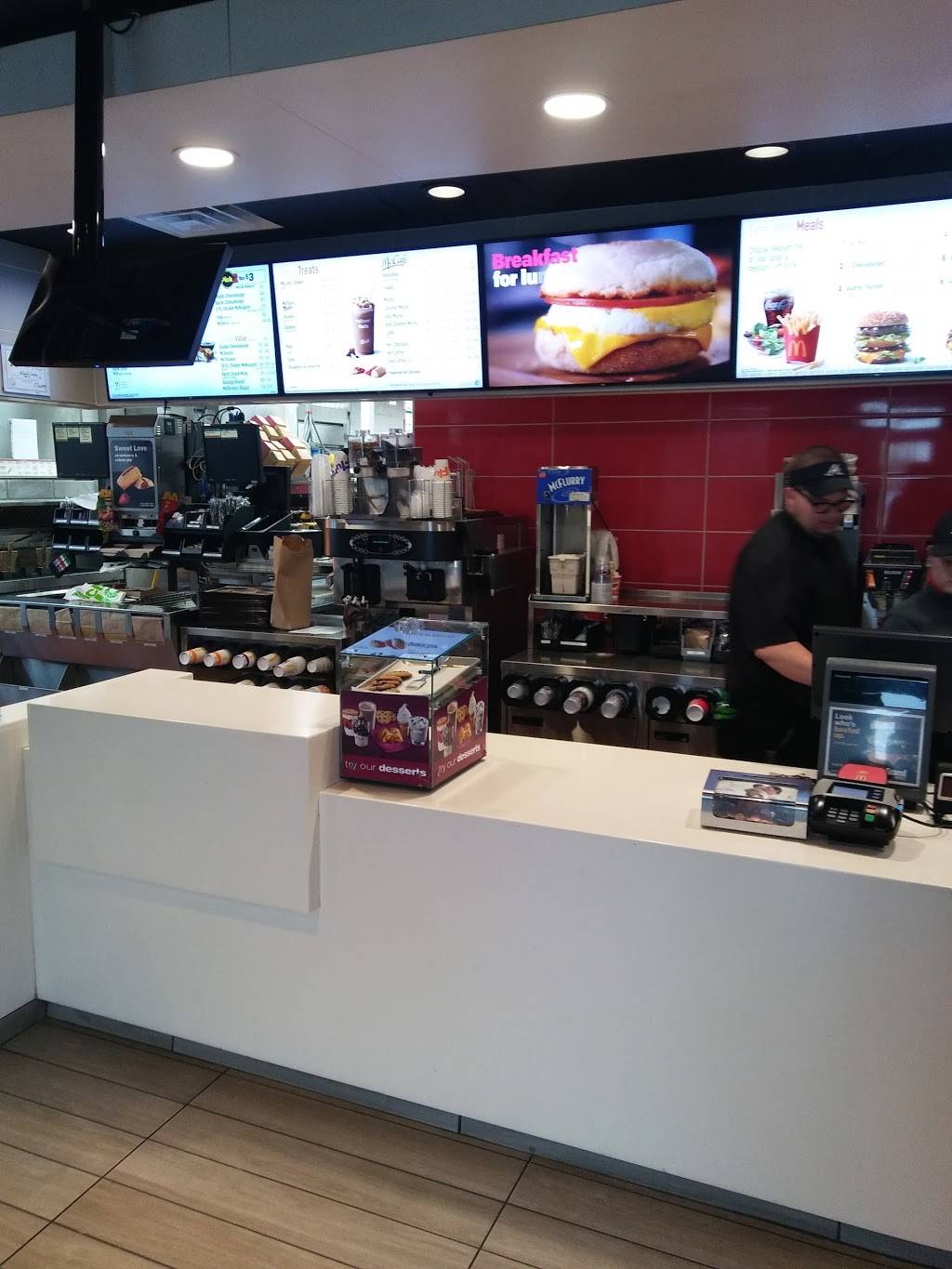 McDonalds | cafe | 102 W Cornelius Harnett Blvd, Lillington, NC 27546, USA | 9108935049 OR +1 910-893-5049