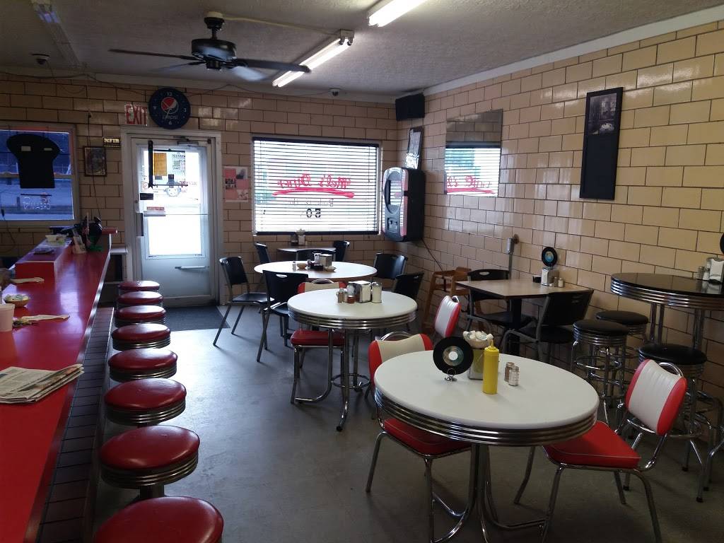 Mels Diner | meal takeaway | 103 S Riverside Dr, Hamilton, OH 45011, USA | 5138639210 OR +1 513-863-9210