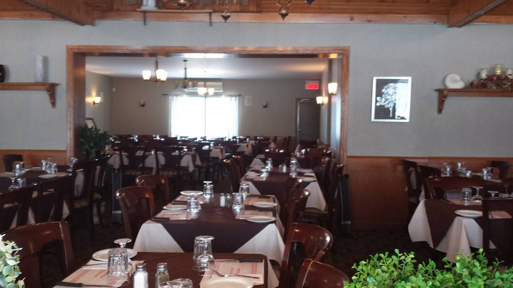 Restaurant Le Vieux Canal | restaurant | 4185 Boulevard Marie-Victorin, Sainte-Catherine, QC J5C 1X9, Canada | 4506352238 OR +1 450-635-2238