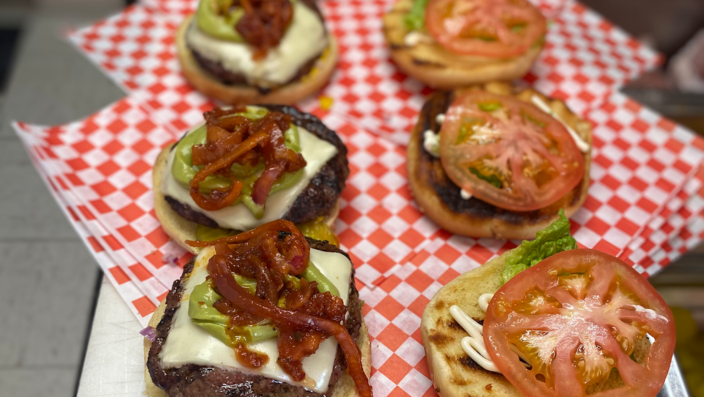 Downtown Burgers | restaurant | 503 E Cesar Chavez St, Austin, TX 78701, USA | 5124767100 OR +1 512-476-7100