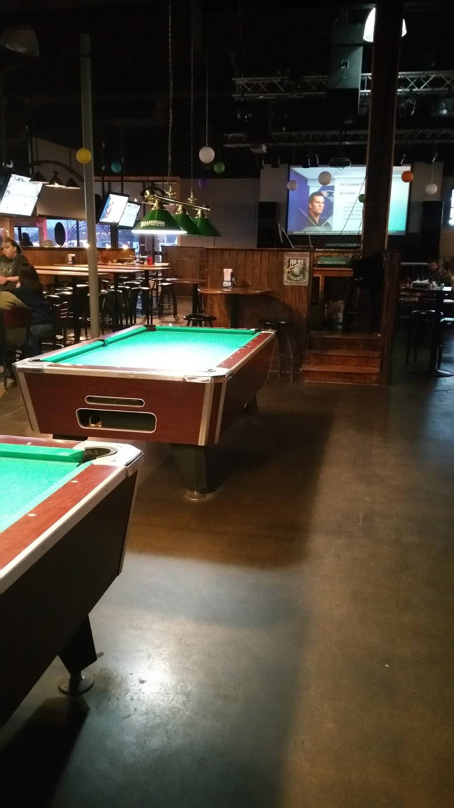 Clio Roadhouse Bar & Grill | night club | 2183 W Vienna Rd, Clio, MI 48420, USA | 8105642200 OR +1 810-564-2200