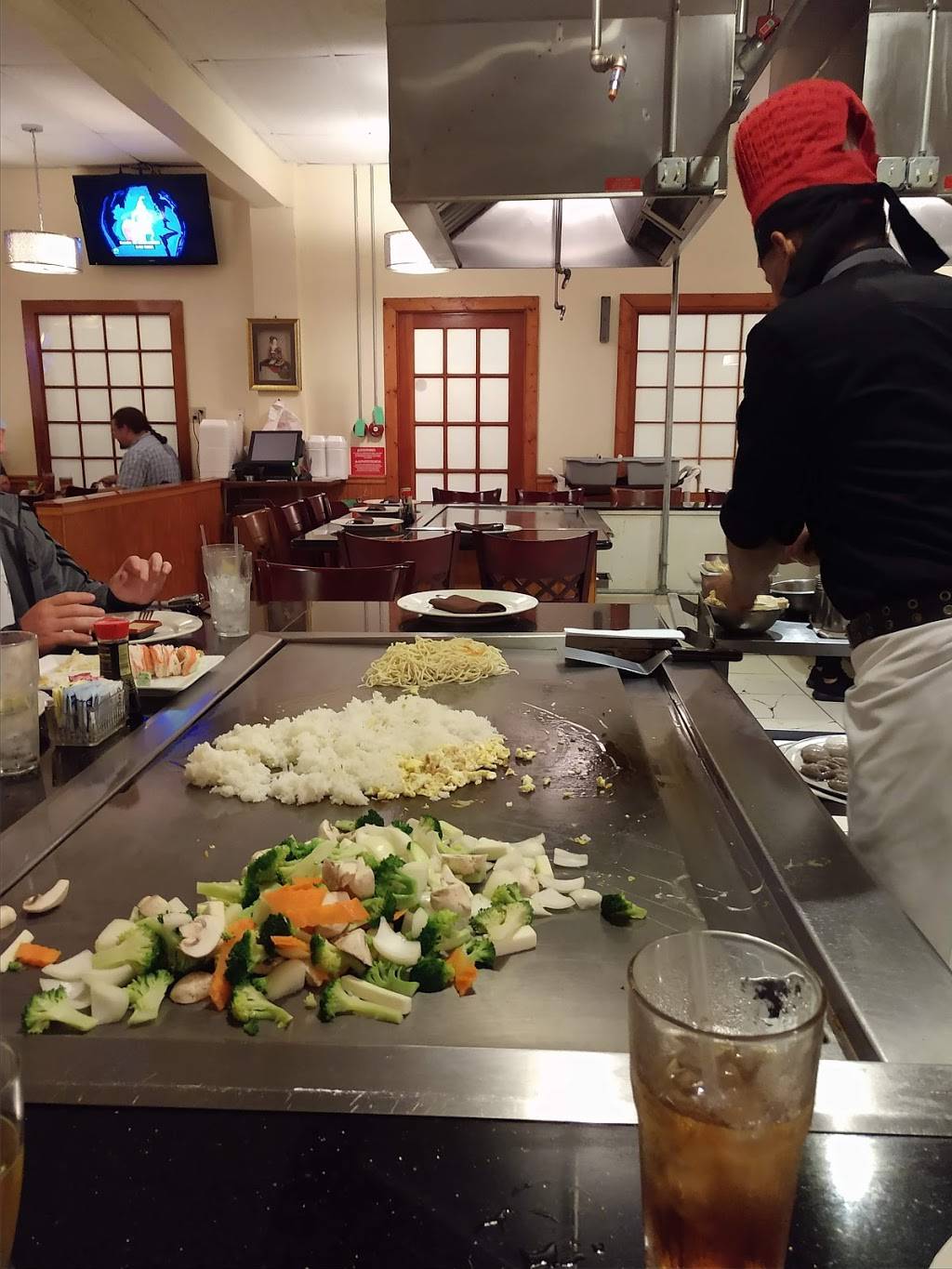 Uchi Sushi & Hibachi | restaurant | 1521 N Causeway Blvd, Metairie, LA 70001, USA | 5043094253 OR +1 504-309-4253