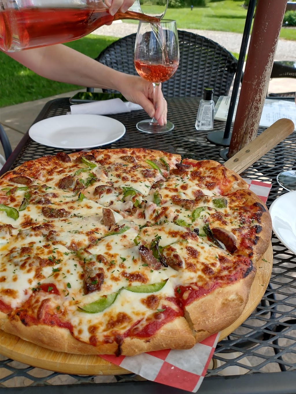 Sharon James Cellars | restaurant | 11303 Kinsman Rd, Newbury Township, OH 44065, USA | 4407394065 OR +1 440-739-4065