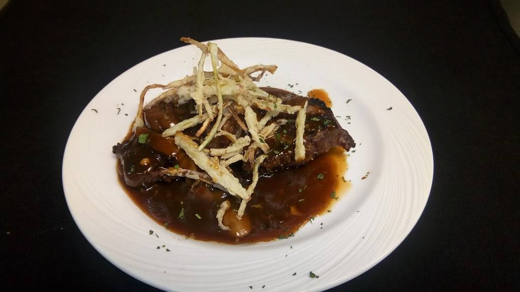 The Blacksmith | restaurant | 101 Washington Square, Washington, IL 61571, USA | 3094445111 OR +1 309-444-5111