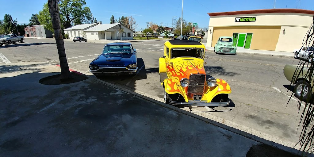 Popsies Bar & Grill | restaurant | 203 E Main St, Fowler, CA 93625, USA | 5598341209 OR +1 559-834-1209