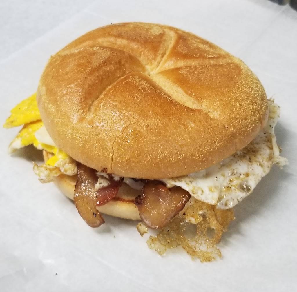 Uncle Gs Comfort Food | restaurant | 114 Federal Rd suite b, Danbury, CT 06811, USA | 2032908857 OR +1 203-290-8857