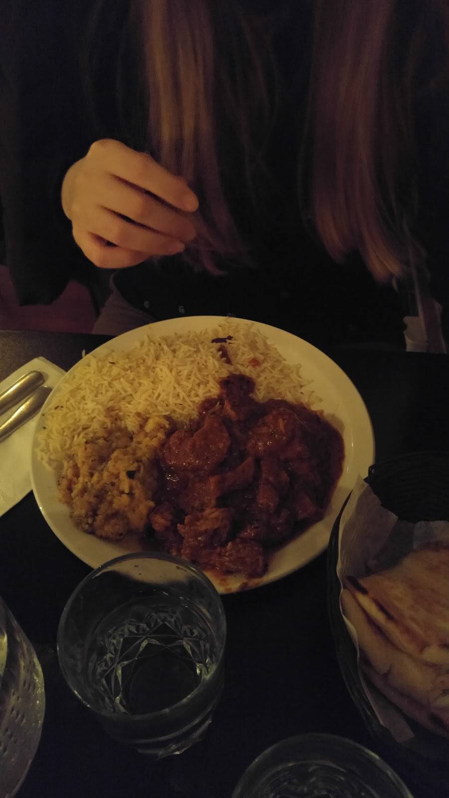 Masala Indian Restaurant & Cooking School | restaurant | 1906 Rue Centre, Montréal, QC H3K 1H9, Canada | 5142877455 OR +1 514-287-7455