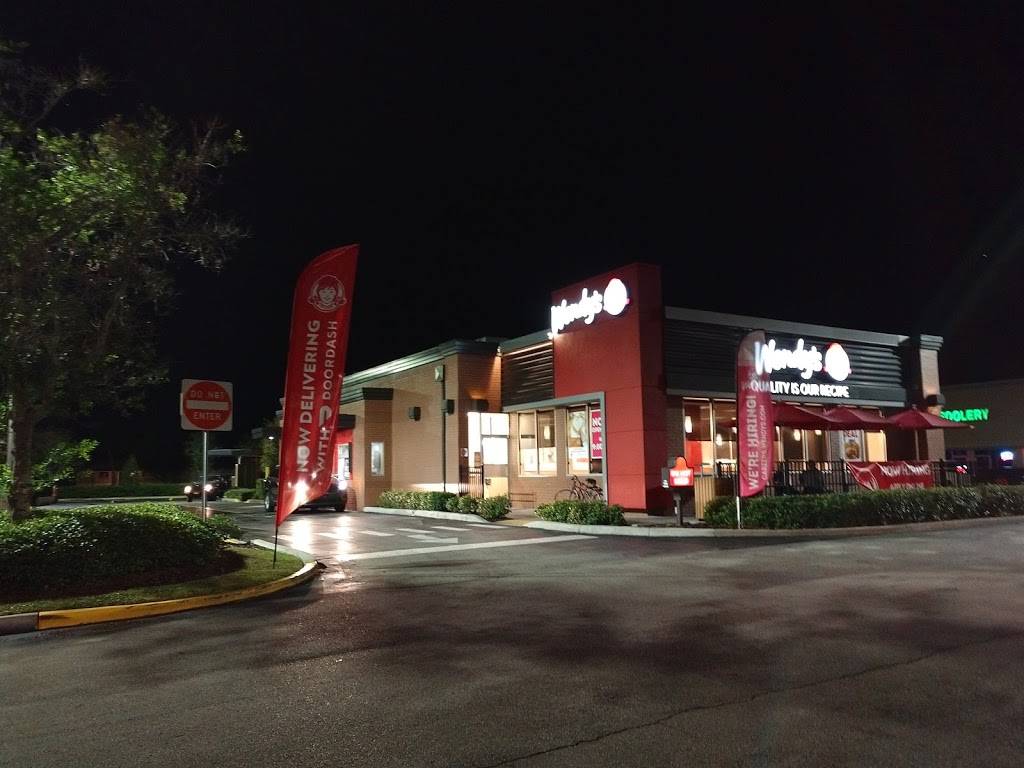 Wendys | restaurant | 11760 Oakhurst Rd, Largo, FL 33774, USA | 7275955264 OR +1 727-595-5264