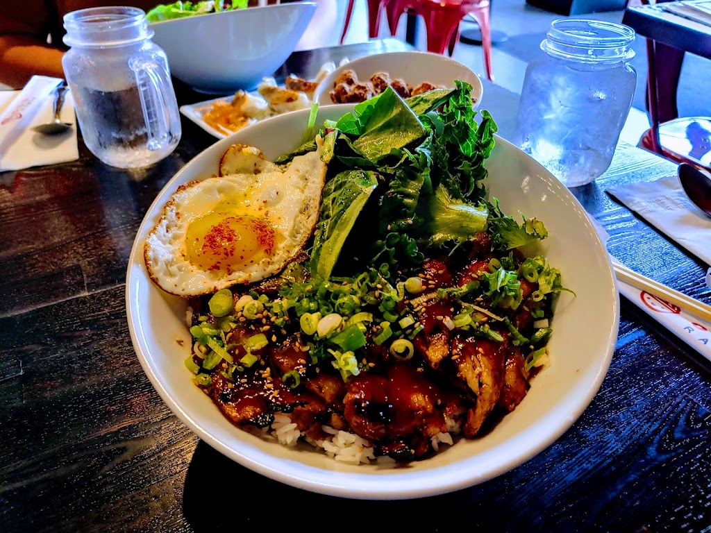 Oozu Ramen | restaurant | 601 S 6th St Suite 102, Champaign, IL 61820, USA | 2175521081 OR +1 217-552-1081