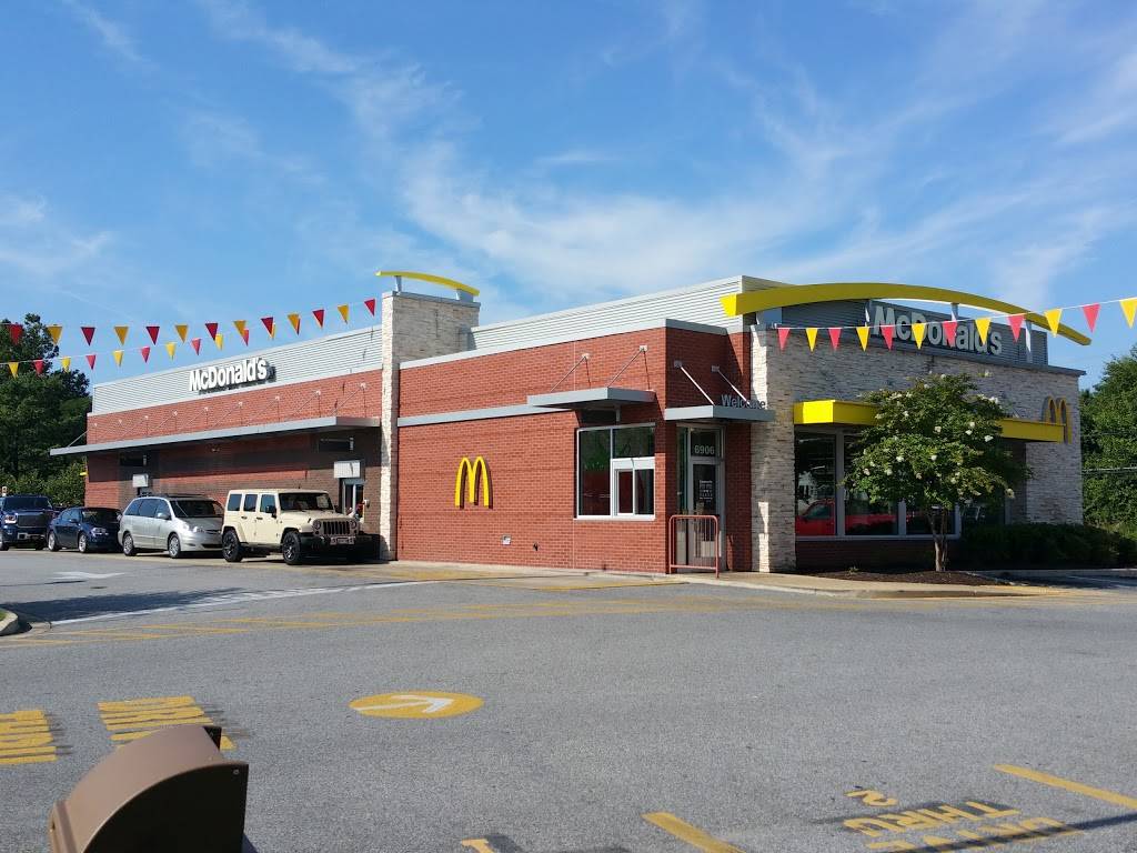 McDonalds | cafe | 6906 Ritchie Hwy, Glen Burnie, MD 21061, USA | 4107616060 OR +1 410-761-6060
