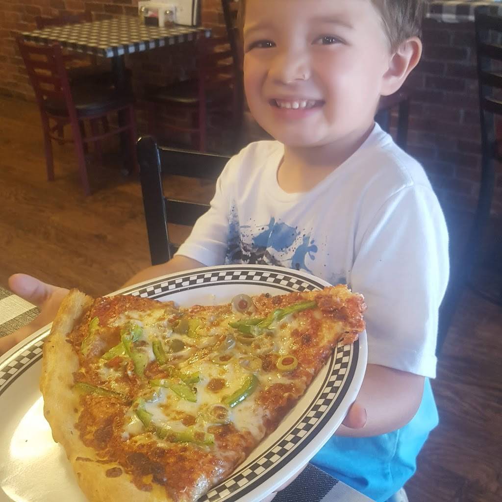 Piezanos | restaurant | 2921 E Fort Lowell Rd, Tucson, AZ 85716, USA | 5203253446 OR +1 520-325-3446