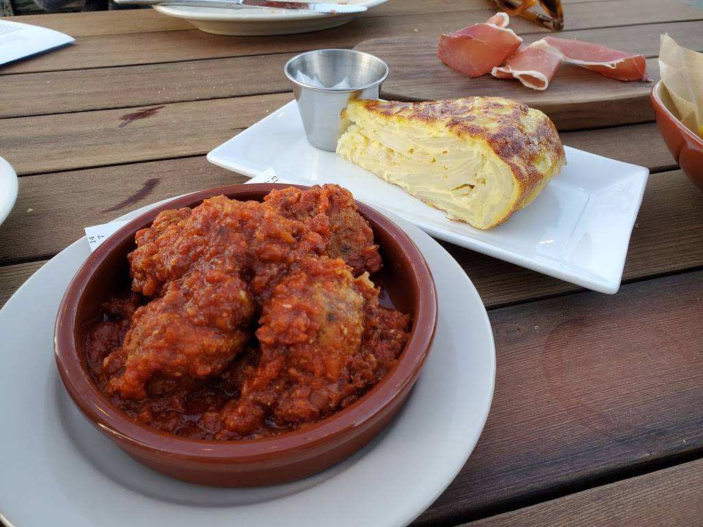 Barcelona Wine Bar | restaurant | 5016 Miller Ave, Dallas, TX 75206, USA | 4698628500 OR +1 469-862-8500