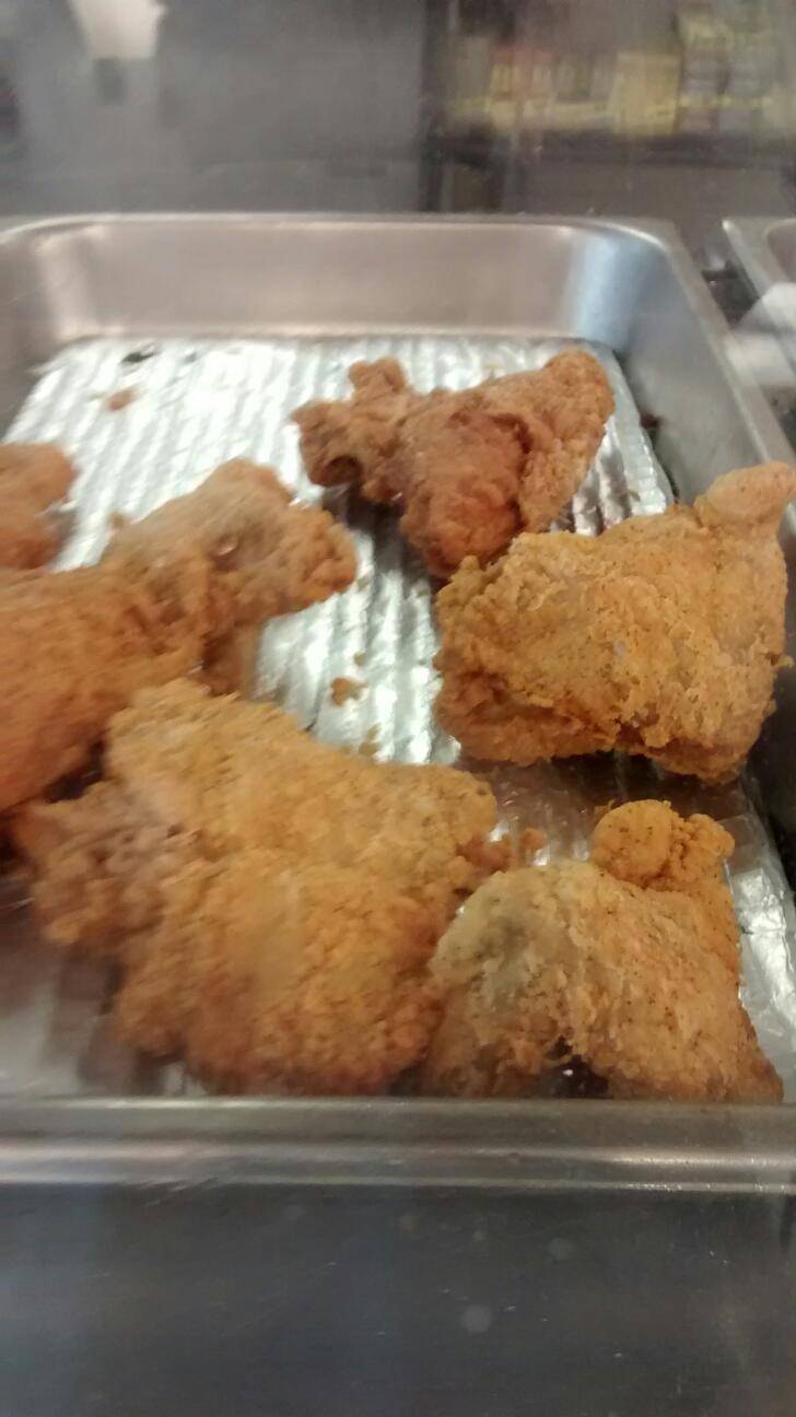 Dickinson Fried Chicken | restaurant | 1401 Dickinson Ave, Greenville, NC 27834, USA | 2523213233 OR +1 252-321-3233