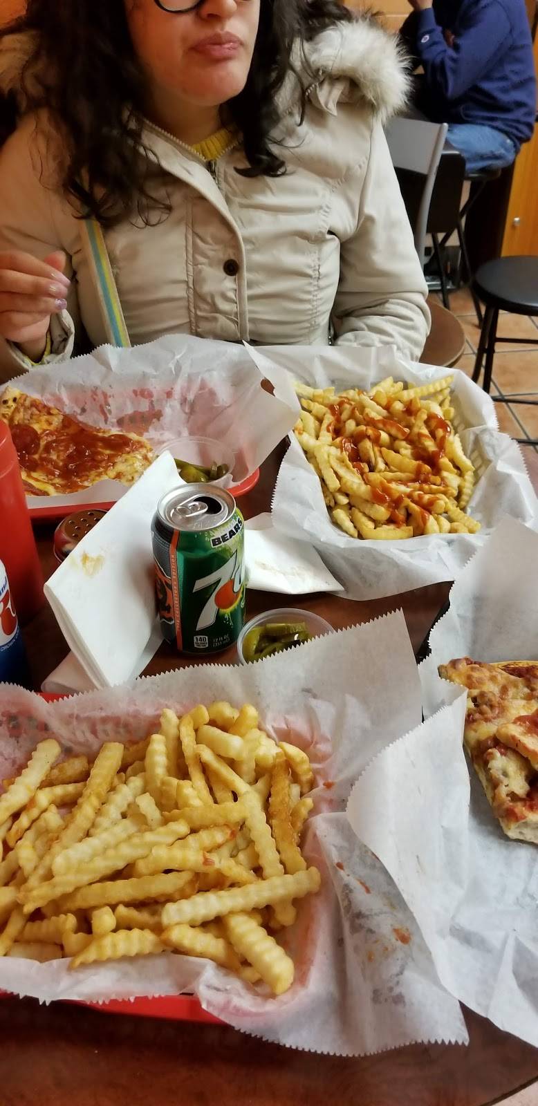 Bennys Pizza | restaurant | 1244 W 18th St, Chicago, IL 60608, USA | 3127331231 OR +1 312-733-1231