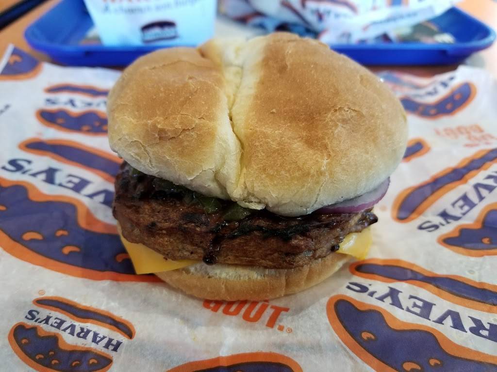 Harveys | restaurant | 7100 Rue Sherbrooke E, Montréal, QC H1N 1E7, Canada | 5142550643 OR +1 514-255-0643