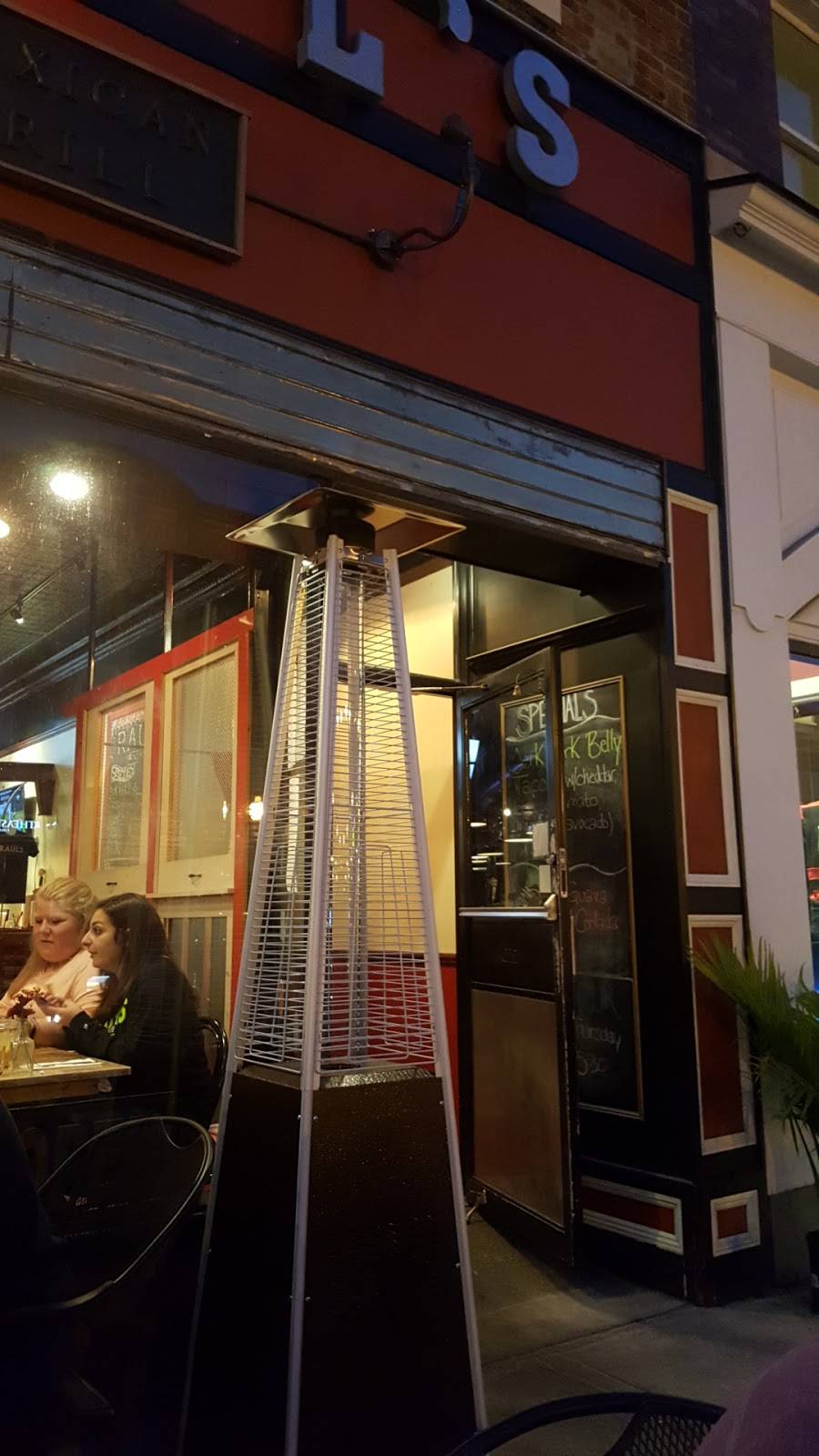 Rauls Mexican Grill | restaurant | 164 Glen St, Glens Falls, NY 12801, USA | 5187611180 OR +1 518-761-1180