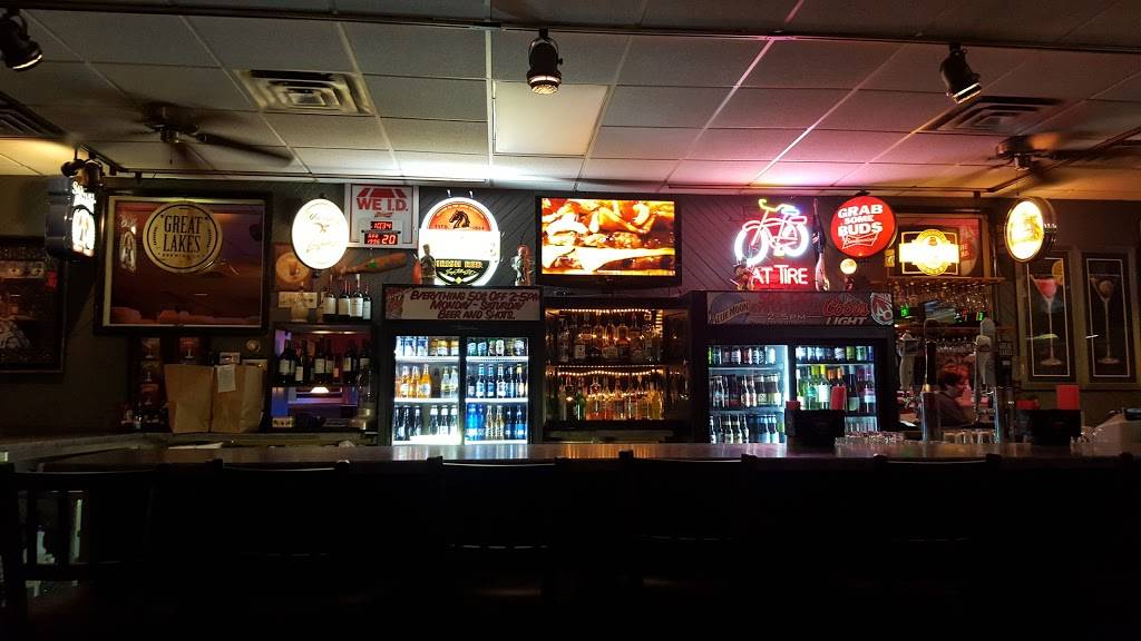 Trax Lounge | night club | 4250 New Rd, Youngstown, OH 44515, USA | 3307992249 OR +1 330-799-2249