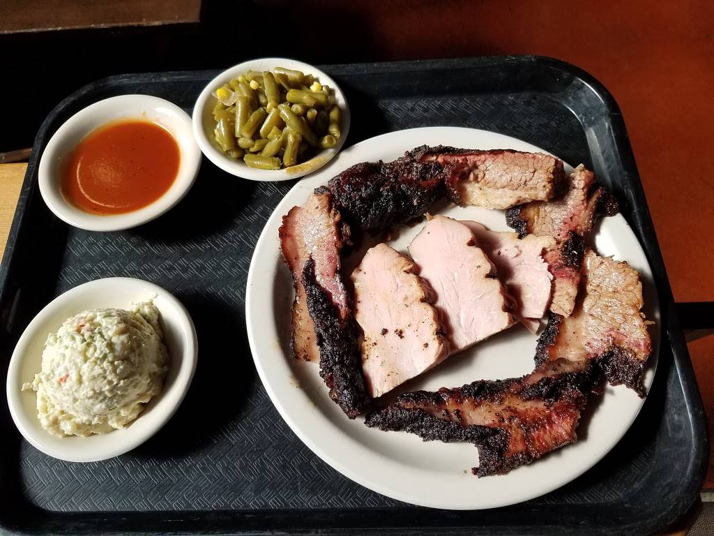 Cousins Bar-B-Q | restaurant | ALLIANCE TOWN CENTER, 9560 Feather Grass Ln, Fort Worth, TX 76177, USA | 8177502020 OR +1 817-750-2020