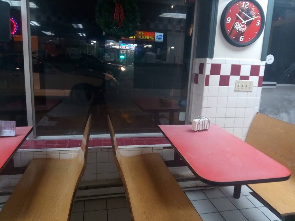 Golden Pizza | restaurant | 1137 Grafton St, Worcester, MA 01604, USA | 5087701533 OR +1 508-770-1533