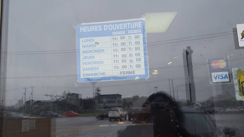 Restaurant Délices Antillais | restaurant | 437 Boulevard Saint-Martin O, Laval, QC H7M 1Y8, Canada | 5144091226 OR +1 514-409-1226