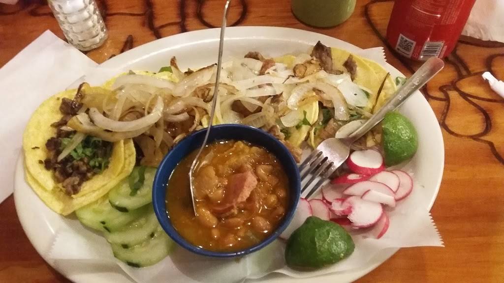 Vaqueros Mexican Restaurant | restaurant | 4402 Ayers St, Corpus Christi, TX 78415, USA | 3612995635 OR +1 361-299-5635