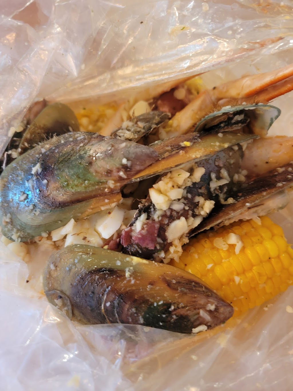 Cajun Crackn Long Beach | restaurant | 7591 Carson Blvd, Long Beach, CA 90808, USA | 5622641868 OR +1 562-264-1868