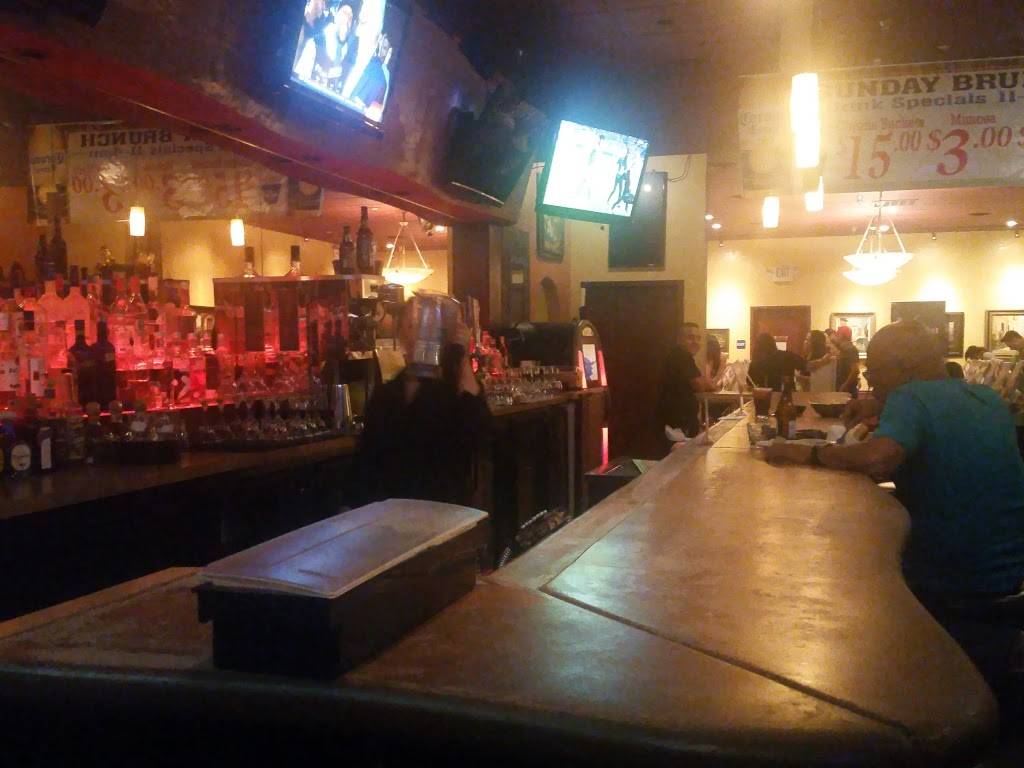 Salazars Grill & Bar | restaurant | 345 Sierra St, Kingsburg, CA 93631, USA | 5598971843 OR +1 559-897-1843