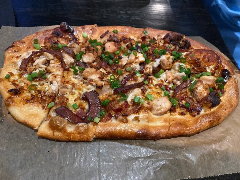 Tavern in the Square Wrentham | restaurant | 1 Premium Outlet Blvd, Suite 252, Wrentham, MA 02093, USA | 7743079900 OR +1 774-307-9900