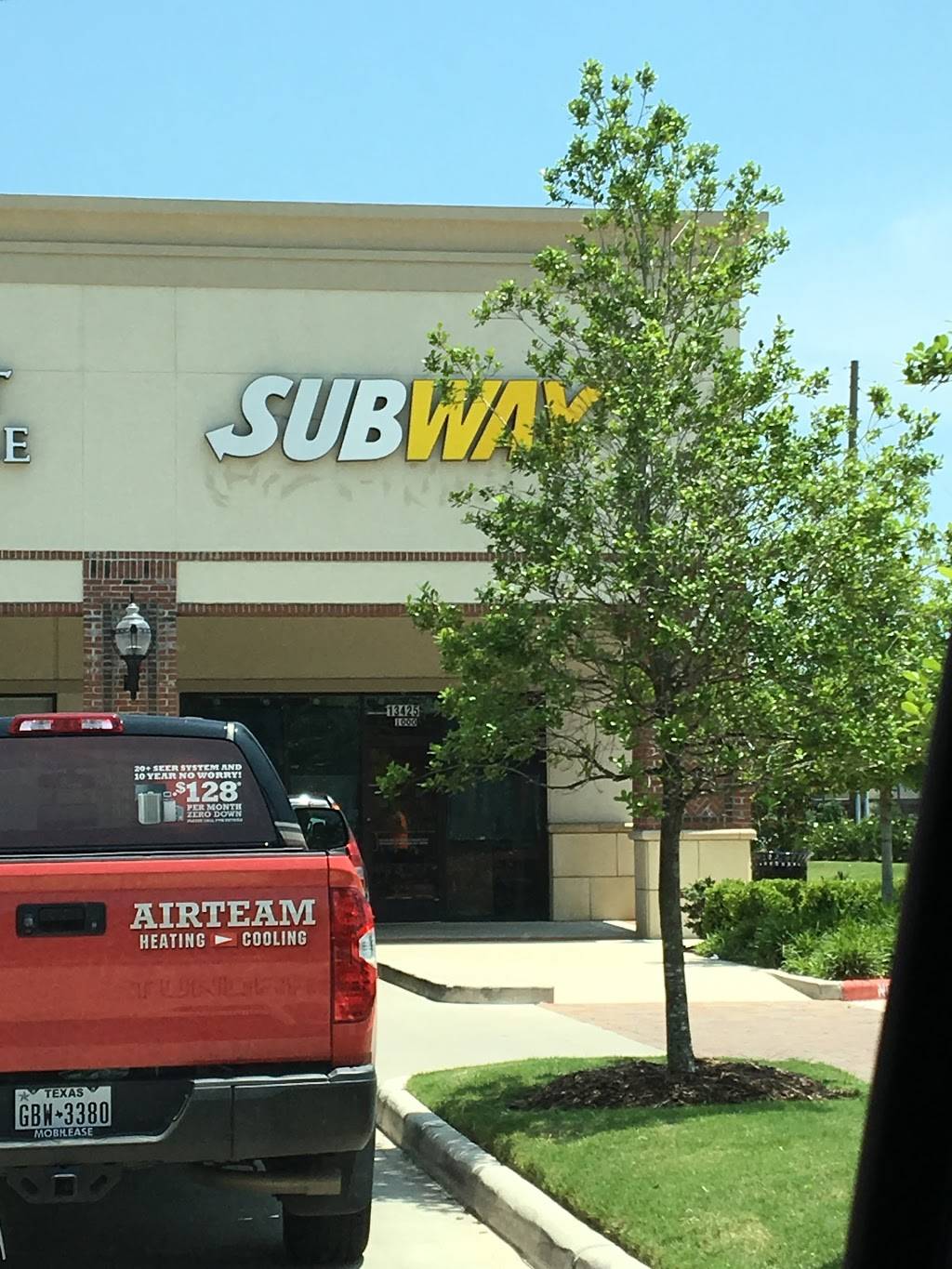 Subway Restaurants | restaurant | 13425 University Blvd, Sugar Land, TX 77479, USA | 2814940614 OR +1 281-494-0614