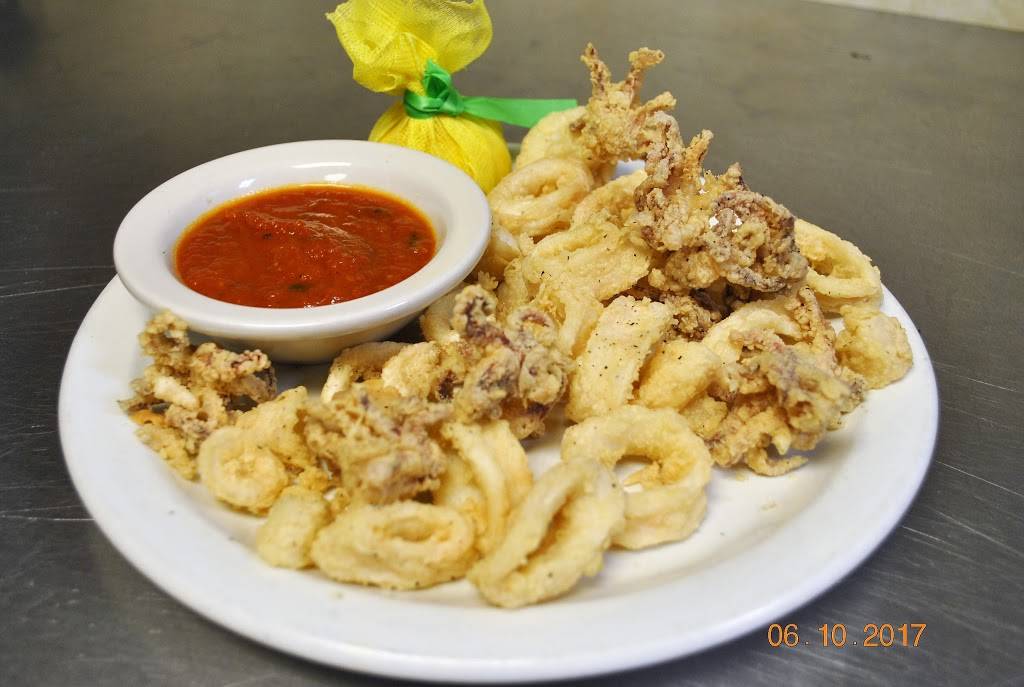 Dogtooth Sports and Music Bar | restaurant | 5310 Shirley St, Naples, FL 34109, USA | 2394317004 OR +1 239-431-7004