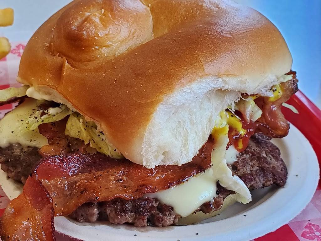 Tom Wahls Brighton | restaurant | 2545 Monroe Ave, Rochester, NY 14618, USA | 5854419620 OR +1 585-441-9620