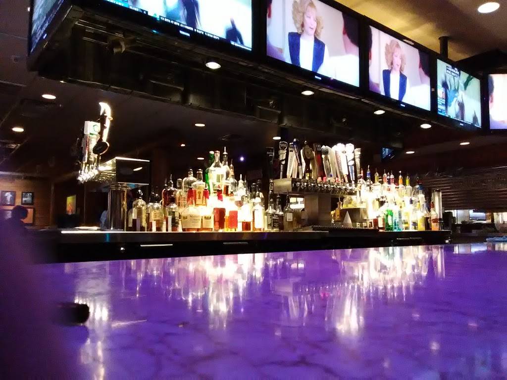 Smokey Bones Bar & Fire Grill | meal takeaway | 3939 Morse Crossing, Columbus, OH 43219, USA | 6144762668 OR +1 614-476-2668