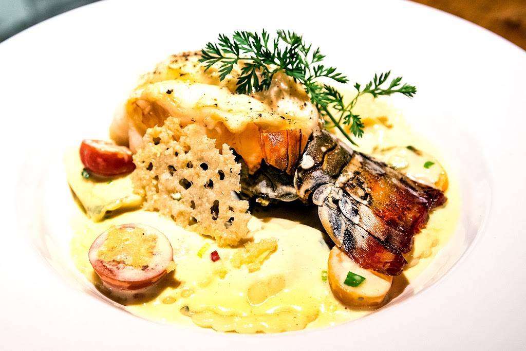 Twisted Lemon Restaurant | restaurant | 3 Norton St W, Cayuga, ON N0A 1E0, Canada | 9057726636 OR +1 905-772-6636