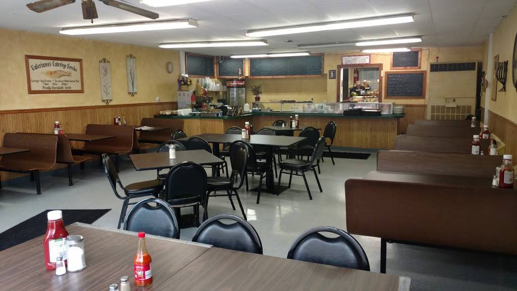 Court Vue Luncheonette | restaurant | 219 Elizabeth St, Utica, NY 13501, USA | 3157320580 OR +1 315-732-0580