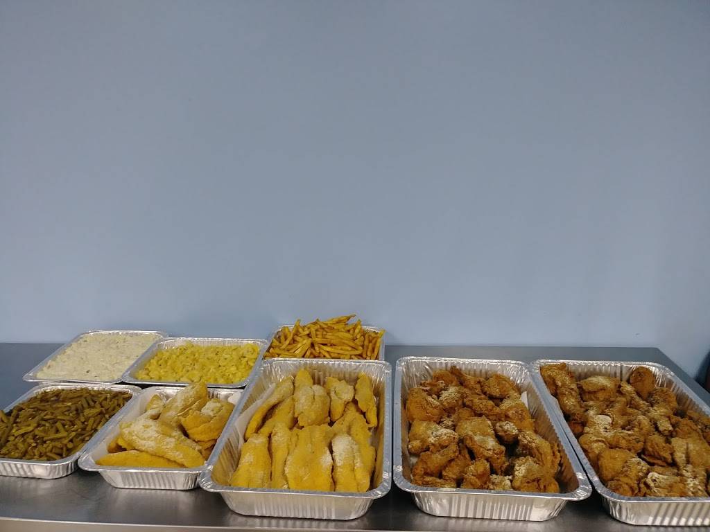 Sharx Fish & Chicken | restaurant | 8785 Blue Ridge Blvd, Kansas City, MO 64138, USA | 8168884809 OR +1 816-888-4809